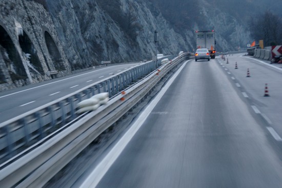 Säcke auf Autobahnen in Italien