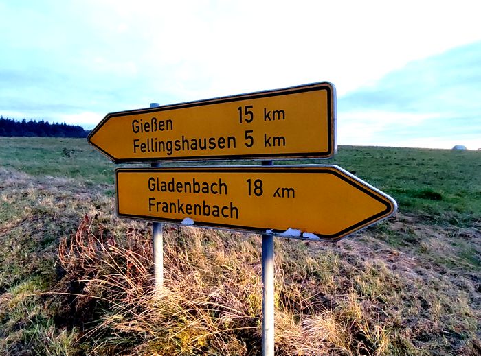 Wegweiser nach Gladenbach
