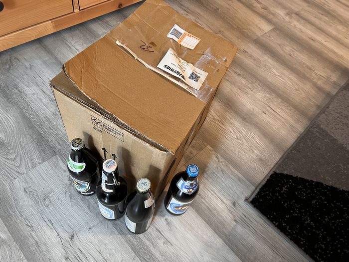 ein paket mit fränkischen bier ist angekommen