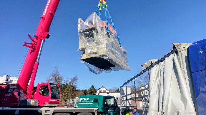 anspruchsvolle Kraneinsätze mit modernen Kränen